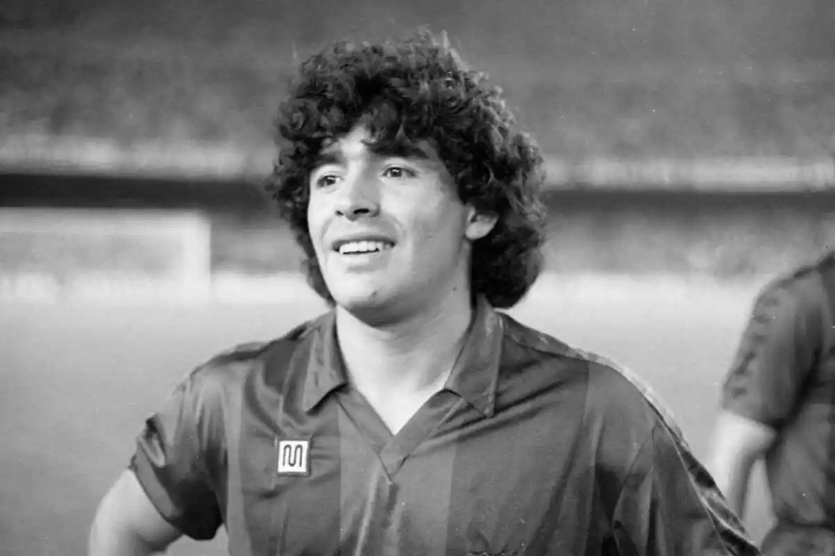 Maradona con la camiseta del FC Barcelona