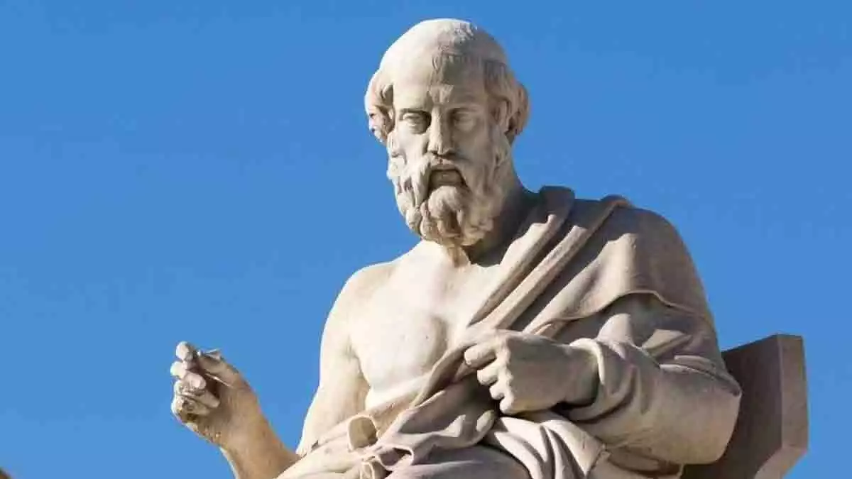 Estatua de Platón.
