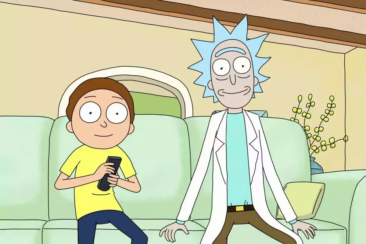 Captura de un capítulo de Rick y Morty con los protagonistas en un sofá